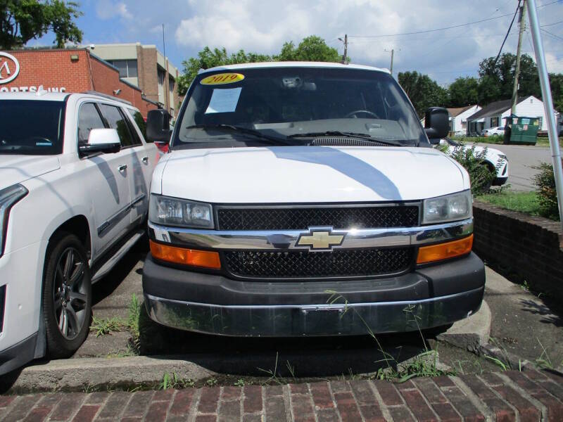 chevrolet express passenger 2019 1GAZGPFG7K1238661 image chevrolet express passenger 2019 1GAZGPFG7K1238661 image